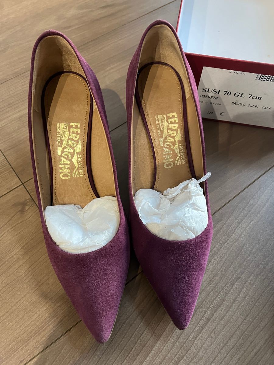 憧れの フェラガモ 美品 ヴァラ ピンク ハイヒール パンプス