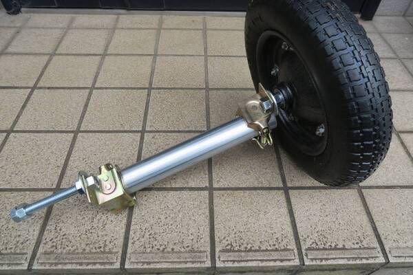クランプ式車軸☆一輪車タイヤ用(4輪分)☆送料込み☆即決