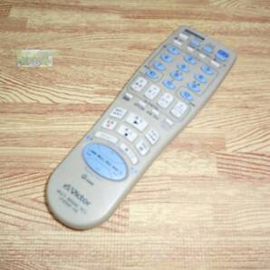 T20 ★実機確認済★送料無料★安心の不良返品保証付★即決★スピード発送★ ビクター / VHS ビデオリモコン / LP20337-012