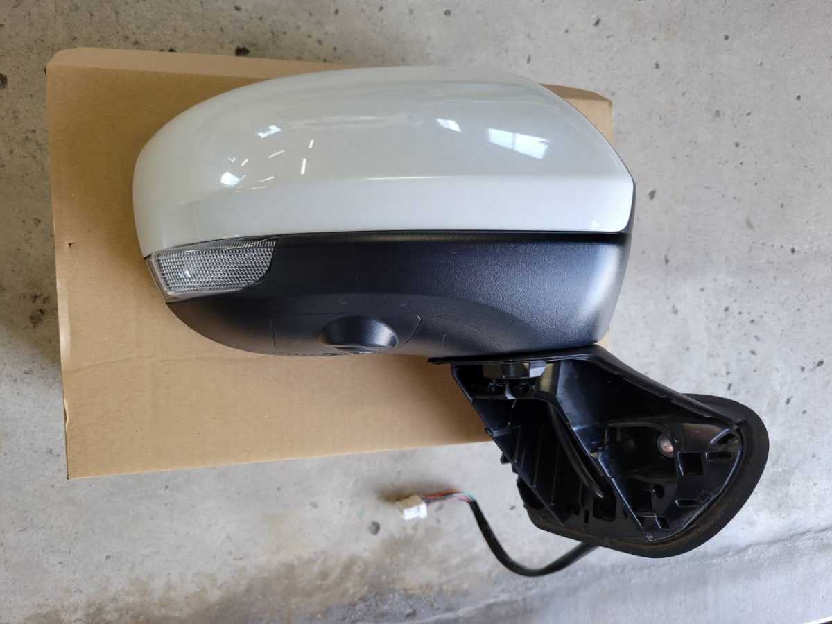 される 【中古】中古部品 M910A 右サイドミラー 【3330350100-202200396113500】:e-cleマート ルーミー していただ