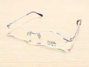 新品　ELfille エルフィーレ　日本製　HOYA ホヤ　メガネ　眼鏡　高級感　オシャレ　上品　ツーポイント　チタン　軽い　ピンク