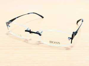 新品　HUGO BOSS ヒューゴボス　日本製　メガネ　眼鏡　高級感　オシャレ　上品　ツーポイント　チタン　軽い　黒