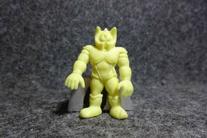 キン肉マン キン消し キンケシ　クリーム色 レアカラー　②