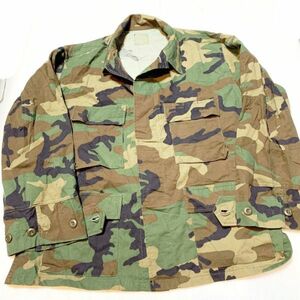 米軍放出品　実物　ノンリップ ウッドランド 迷彩BDUジャケット L程度