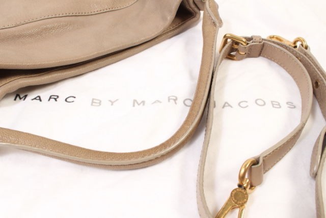 マークバイマークジェイコブス MARC by MARC JACOBS バッグ ショルダー ハンド 2WAY レザー ベージュ /TK レディース マークバイマークジェイコブス MARC by MARC JACOBS バッグ ショルダー ハンド 2WAY レザー ベージュ /TK レディース