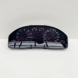 [送料無料] AUDI アウディ A4 純正 スピードメーター　走行距離 58954km 8D 8DADR 初代（1994-2001年）B5系