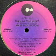 ◆ Mass Production - Turn Up The Music ◆12inch US盤promo サーファーDISCOヒット!!_画像1