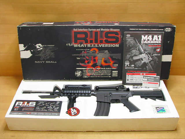 ピンク・ブルー 東京マルイ 電動ガン M4A1 R.I.S SPECIALーOPS