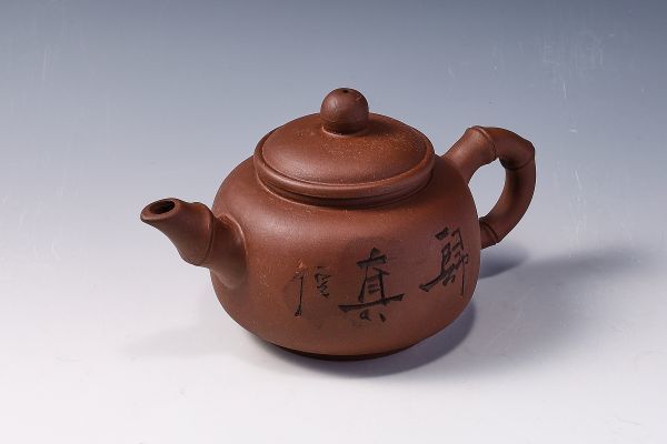 中国茶の値段と価格推移は?|1,300件の売買情報を集計した中国茶の ...