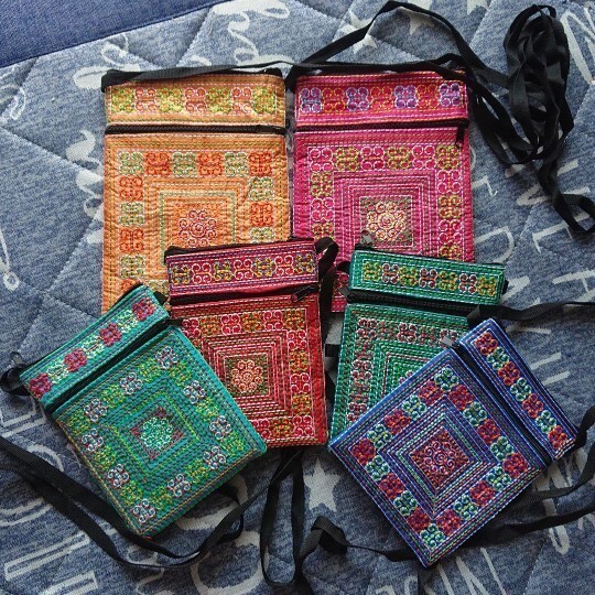 世界のお土産 ベトナム 刺繍 ショルダーバッグ 民芸品 6点セット