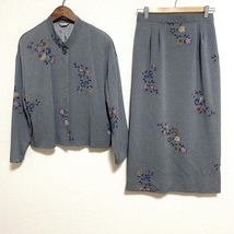 #anc 三年坂 CASUAL セットアップ ツーピース M グレー ちりめん 花モチーフ スタンドカラー レディース [769860]_画像1