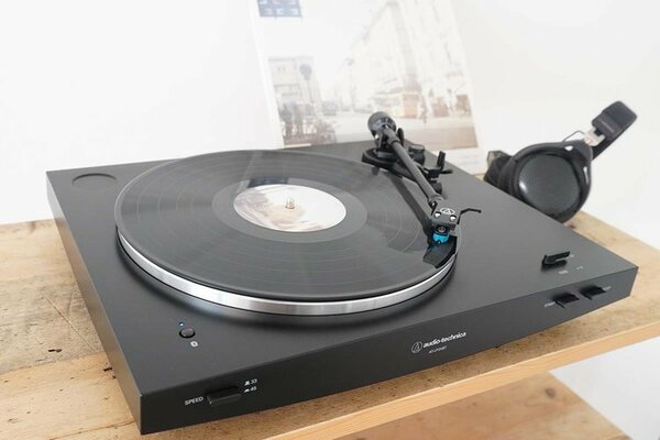 新品 オーディオテクニカ レコードプレーヤー AT-LP3XBT Bluetooth対応 ブラック