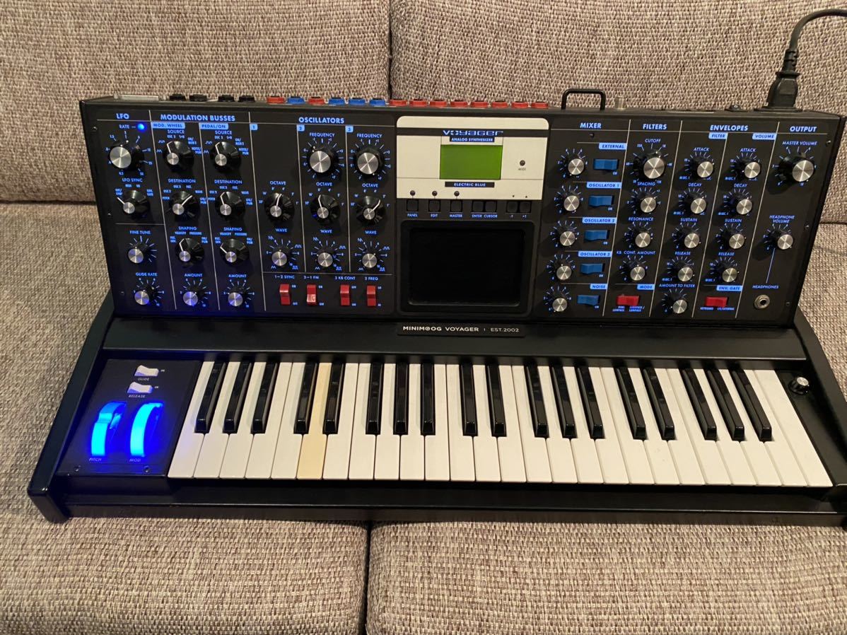 売れ筋新商品 moog モーグ MAVIS 組み立て式アナログ シンセサイザー