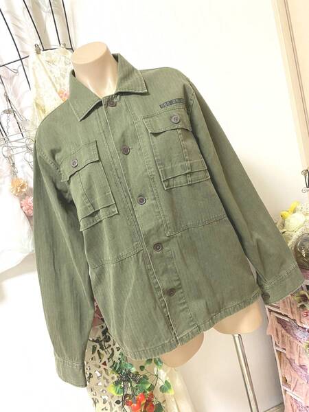 メンズMサイズ:ザラ【ZARA】背面プリント*ジャケット:カーキーグリーン