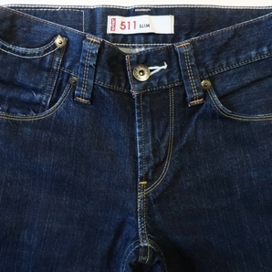 即決★Levi's 511 w30 SLIM ジーンズ デニム パンツ リーバイス インディゴ 濃紺 スリム ブラックパッケージ 紙パッチ ジップポケットの画像3