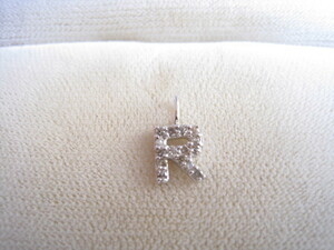 [SAMU] wonderful!! initial R brilliancy natural diamond 0.10 k10WG pendant * as good as new!