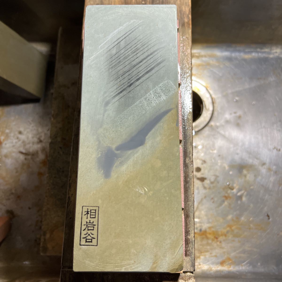 天然砥石 尾崎浅黄30型幅広 検)包丁 鑿 鉋 大工道具 刀剣 剃刀 骨董 贅沢品 HM様専用ページ★高機能★コクヨ★エアフォート★ブラック★ デスクチェア