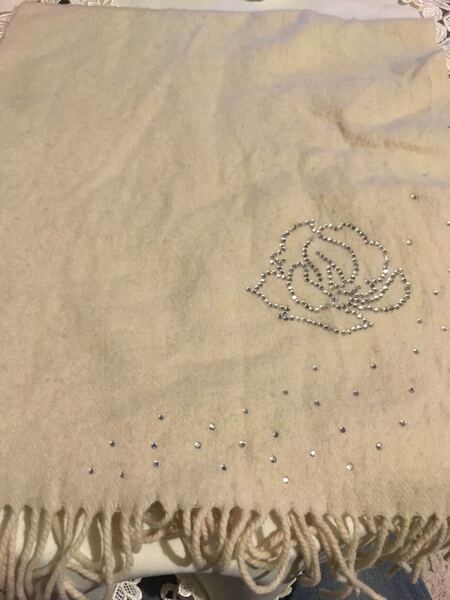 3/25迄 2000円→1800円 ★美品★ 銀座プランタン購入 スパンコール 白 マフラー