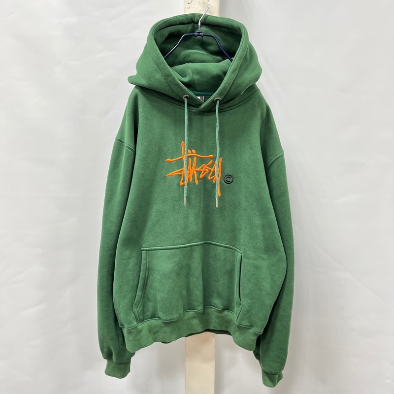 STUSSY パーカーの値段と価格推移は?|1,175件の売買情報を集計した 格安オンラインストア 【即完モデル‼︎】STUSSY◎ホース柄 ビッグロゴ A467 パーカー パーカー