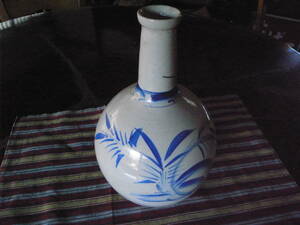 [ prompt decision ][ old Imari ] large sake bottle 1