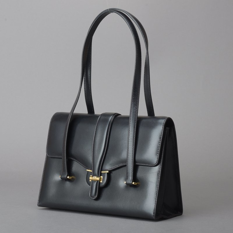 GUCCI レザーハンドバッグの値段と価格推移は?|1,904件の売買情報を ...