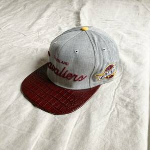 レア Mitchell＆Ness ミッチェル＆ネス NBA CLEVELAND CAVALIERS クリーブランド キャバリアーズ レザー切替 ワッペン キャップ 帽子 ◇10