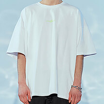 【 SUAMOMENT 】 ユニセックス オーバーサイズ バックプリント Tシャツ UNISEX CLAW MARKS NEON PRINT T-shirt ホワイトxイエロー_画像3