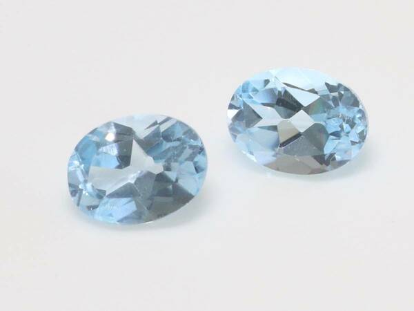 特別価格 6x8mmスカイブルートパーズオーバルルース2個2.95ct