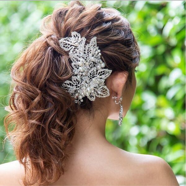 ヘッドドレス ヘアアクセサリー 髪飾り 結婚式 ビジュー バレッタ