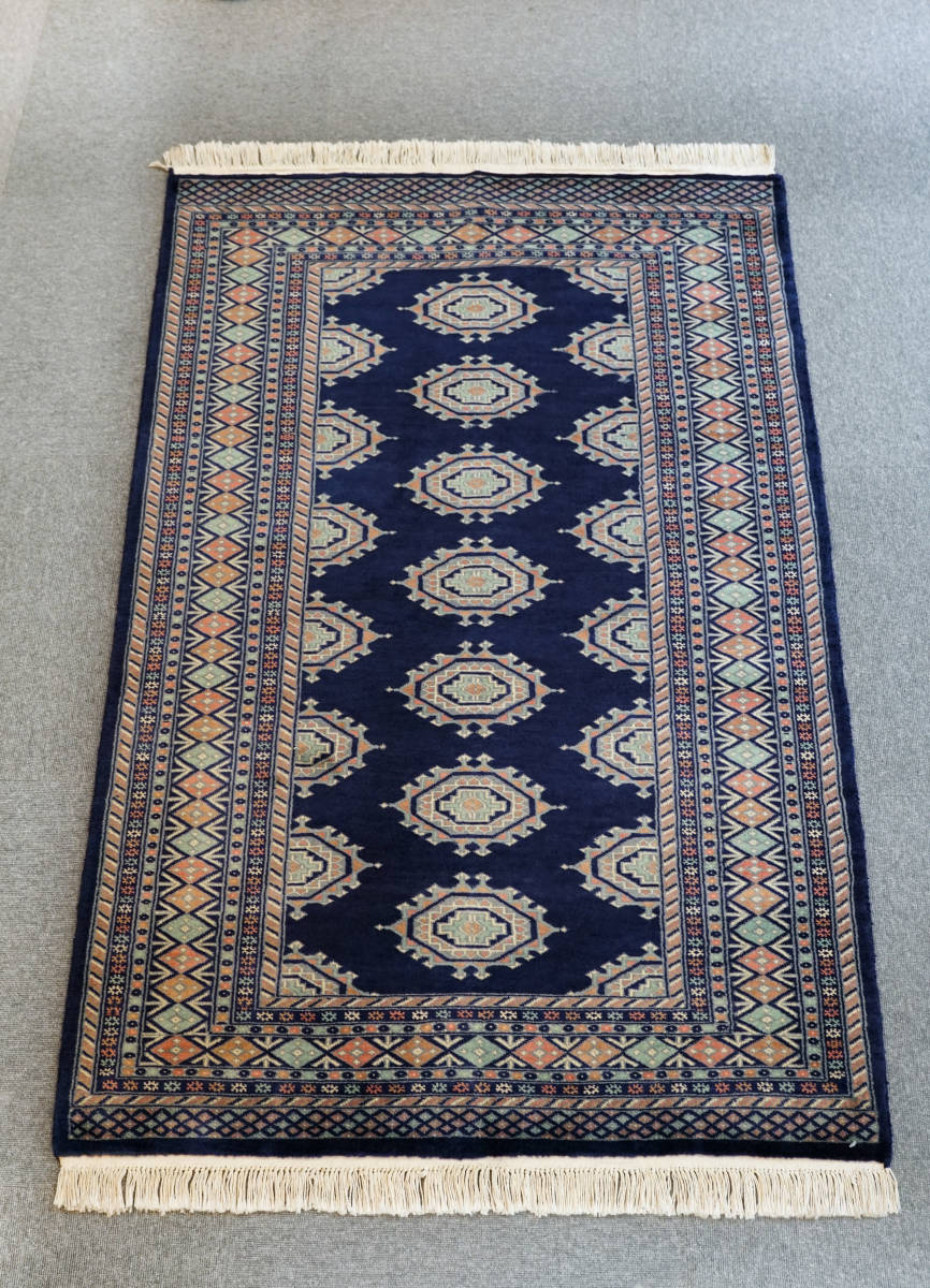Sale パキスタン手織り絨毯 size 188cm×124cm リビングラグ｜PayPayフリマ