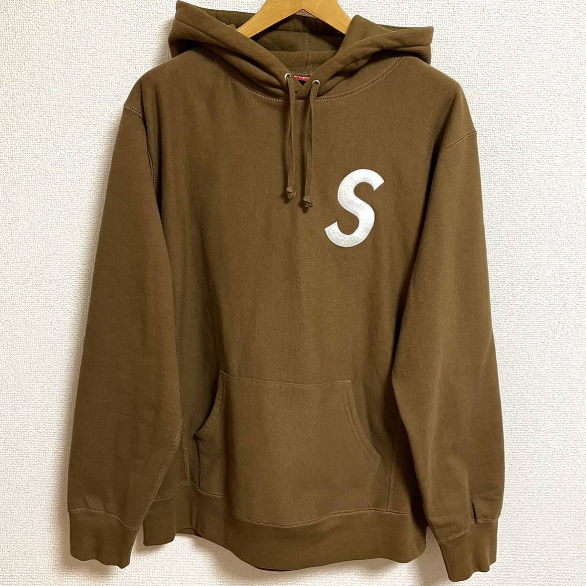 ヤフオク! -supreme 15aw パーカー(ファッション)の中古品・新品・古着一覧 激安通販店舗 SUPREME 15AW 袖ロゴ フードパーカー XL パーカー