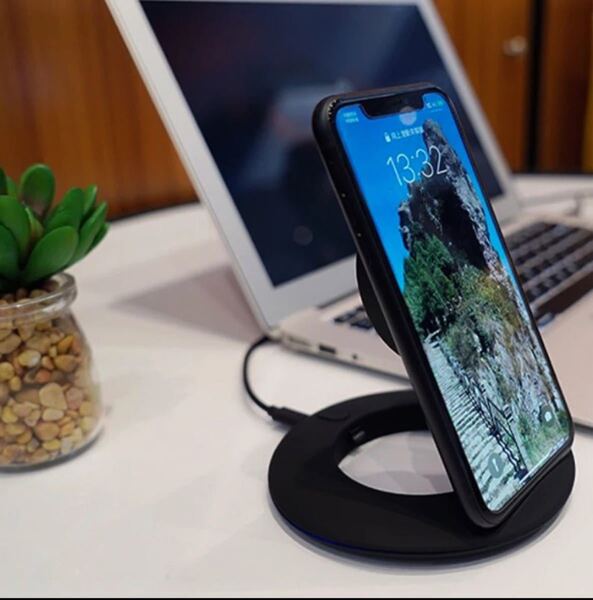 ワイヤレス充電器Qi/iPhone/Android/その他対応