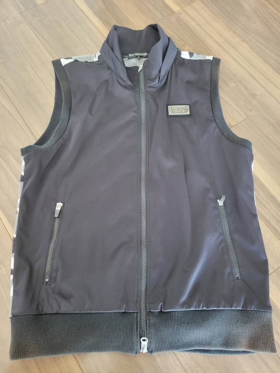 最大78%OFFクーポン 新品 ダンスウィズドラゴン ベスト D1-230700