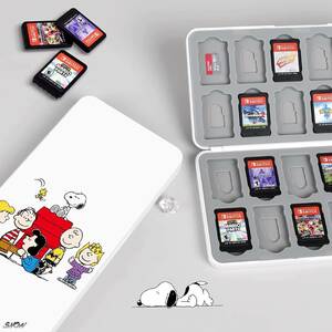 ホワイト スヌーピー ゲームカード ポケット 各24枚同時収納 ケース Nintendo Switch ニンテンドー スイッチ 人気 アニメ キャラクター