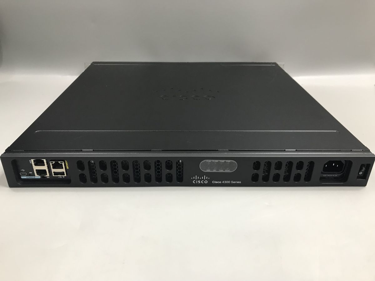 CISCO シスコ 2821 サービス統合型ルータ ギガビット対応 CISCO2821