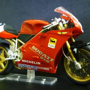 イクソ 1/24 ドゥカティ 916 #2 スーパーバイク Ducati 916 SUPERBIKE ドカティ カールフォガティ 1994 ixo製品の画像2