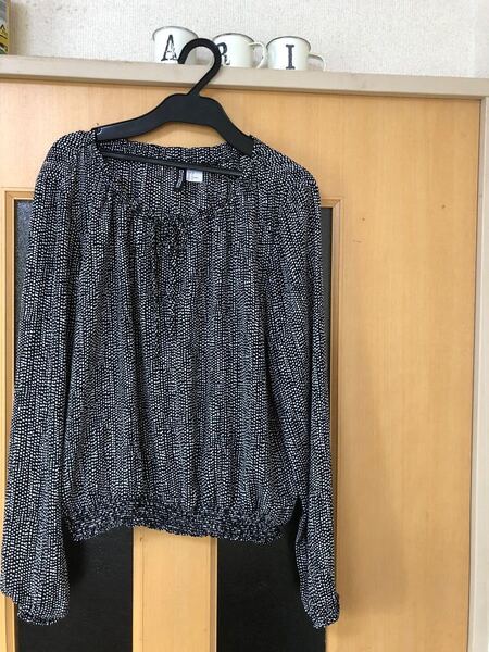 お値下げ H&M ドットブラウス