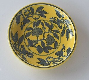  medium-sized dish yellow . blue real 1 sheets 