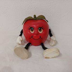ビンテージ　リンゴ　人形　オブジェ　陶器　果物　レディース古着　女子　221012