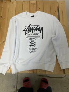 【未使用　試着のみ】ステューシー　トレーナー　スウェット　stussy 白