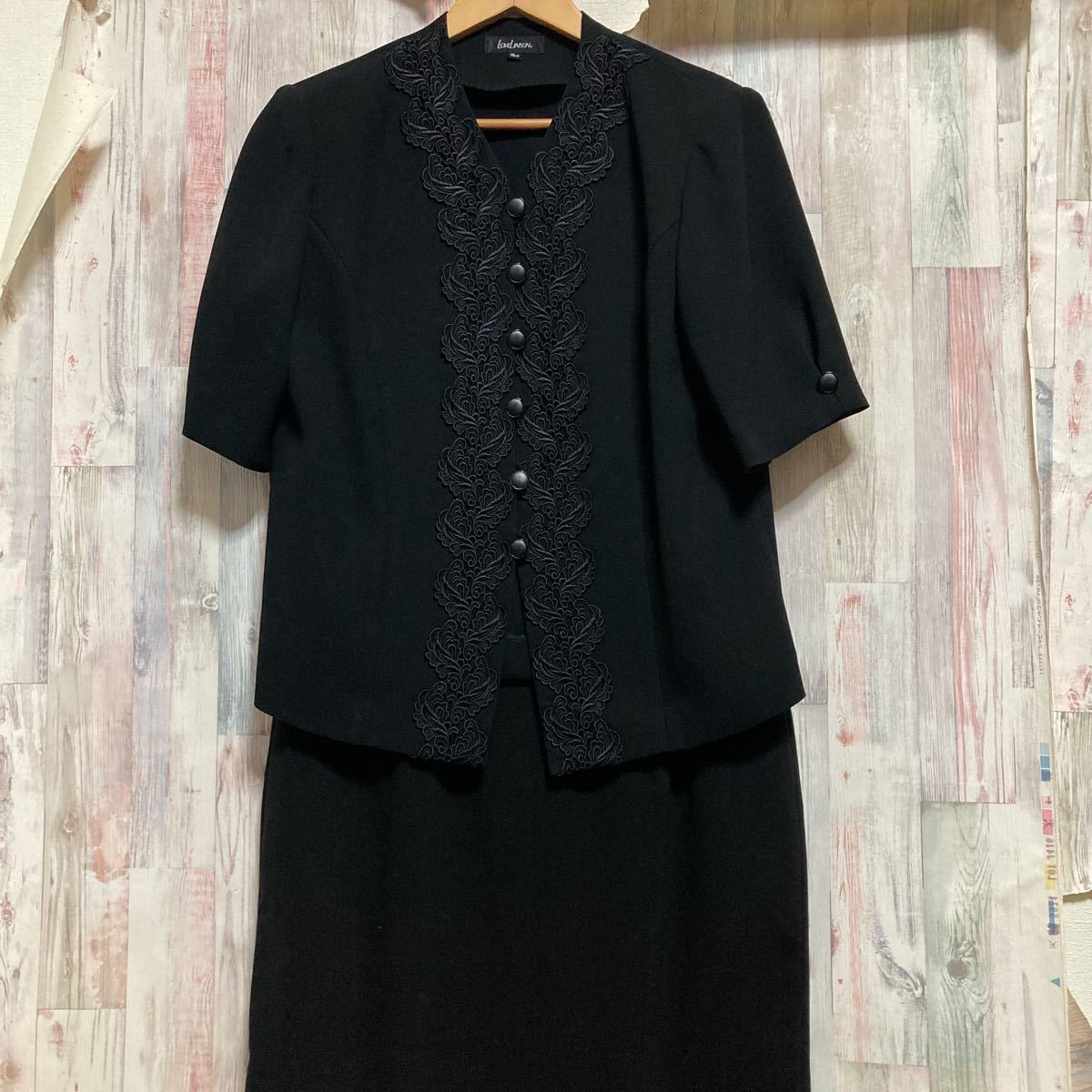 ヤフオク! -「ラブリー クイーン フォーマル」の落札相場・落札価格