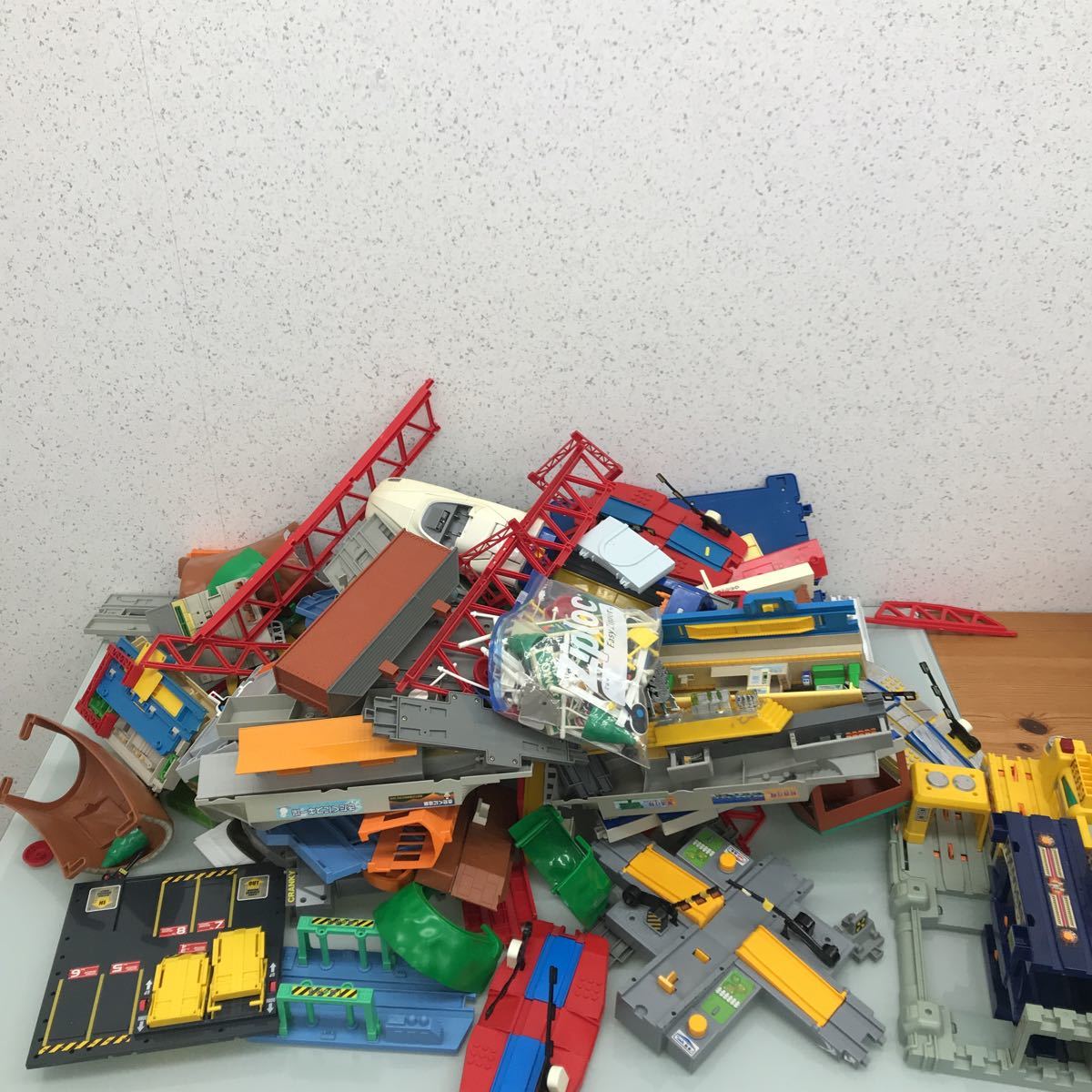ヤフオク! -「プラレール 情景部品 駅」の落札相場・落札価格