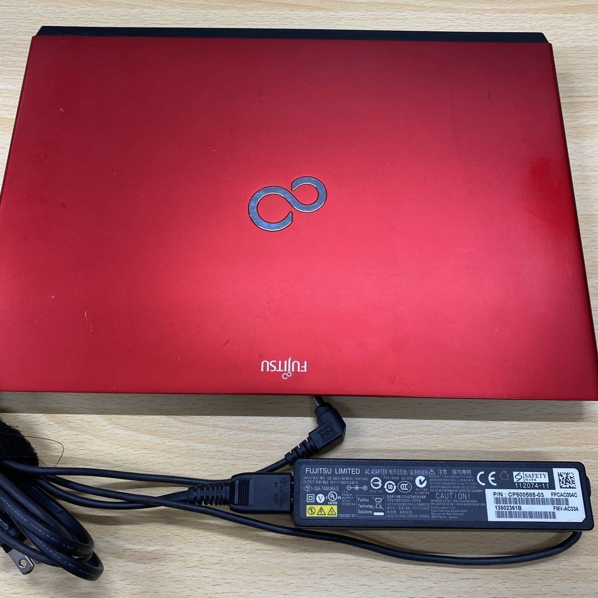 FUJITSU LIFEBOOK SH90/P ノートパソコン (赤色) ノートPC PC/タブレット 家電・スマホ・カメラ 憧れ