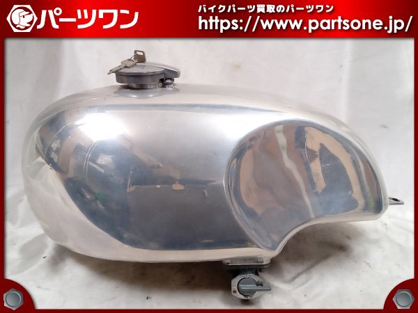 海外輸入 SR400用タンクカバー(BSAタイプ) - fonotecanacional.gob.mx