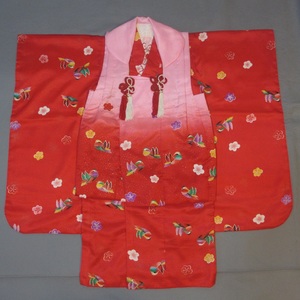 [ "Семь, пять, три" 3 лет женщина .. праздничная одежда * красный bokashi кимоно hifu предмет * zori мешочек есть ] б/у прекрасный товар * популярный ... товар специальная цена освобождение 512