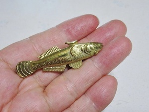 ハゼ（魚）の可愛い真鍮ブローチ