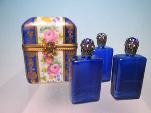 * West antique *Limoges Limo -ju hand .. rose writing gold paint perfume box perfume bin 3 pill case 