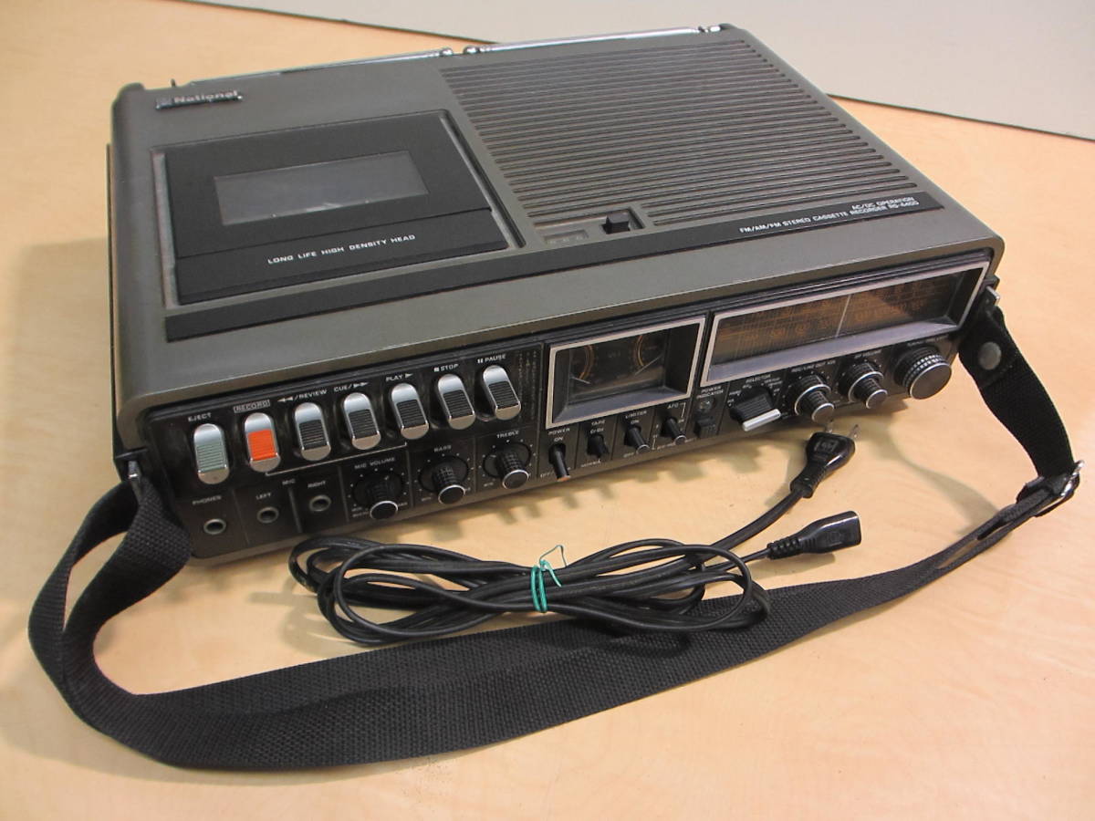 動作品NATIONAL カバー付きRS-4400ラジカセ ナショナル FM/AM