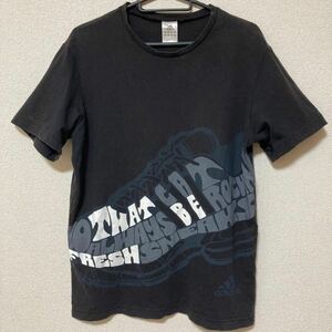 adidas/アディダス メンズ Tシャツ スニーカーデザイン ブラック 黒 M
