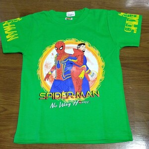 可愛いスパイダーマン (ペルーT シャツ) Tシャツ